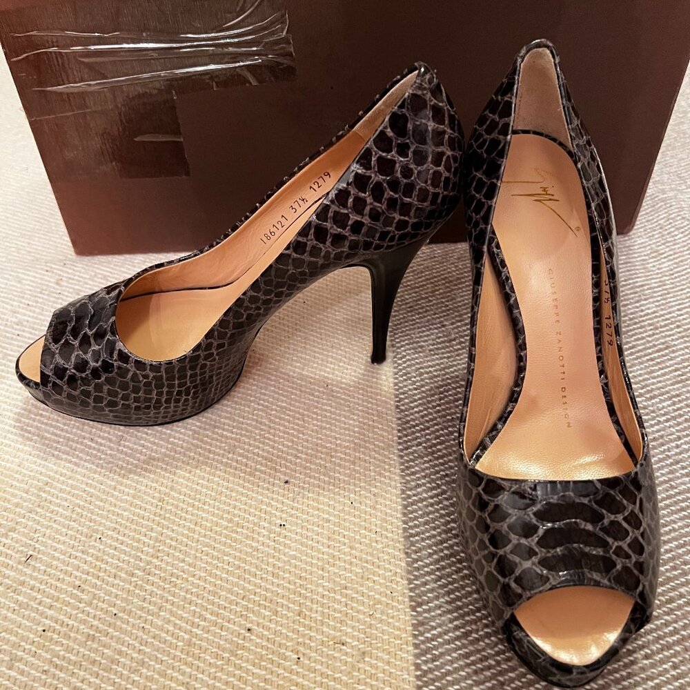Giuseppe Zanotti Black Dark Snake Skin Pattern Leather 4.5 Inch High Heel Shoes